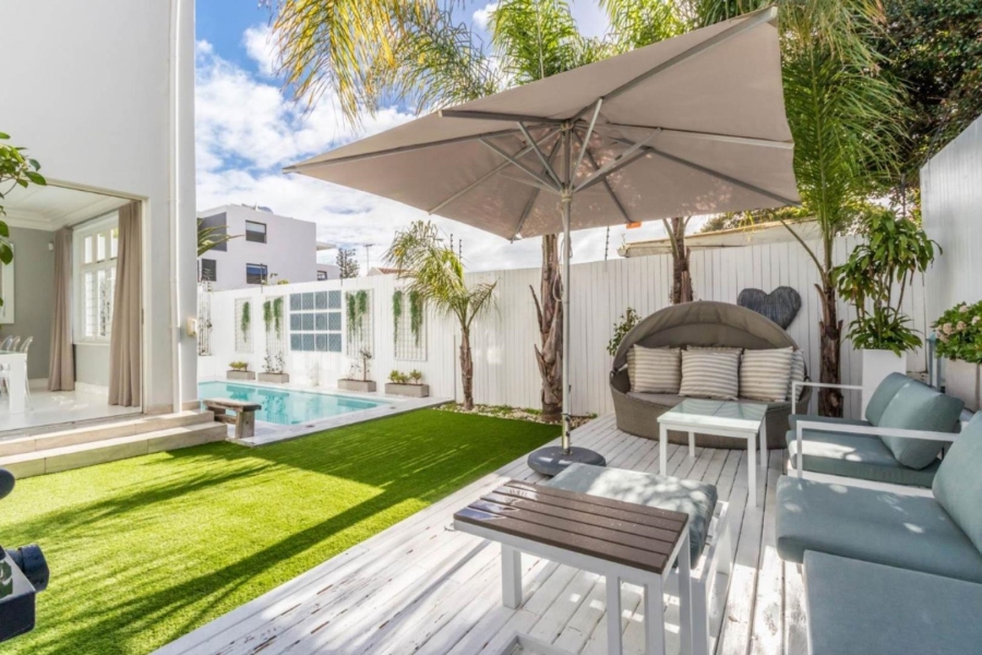 3 Bedroom Property for Sale in Fresnaye Western Cape